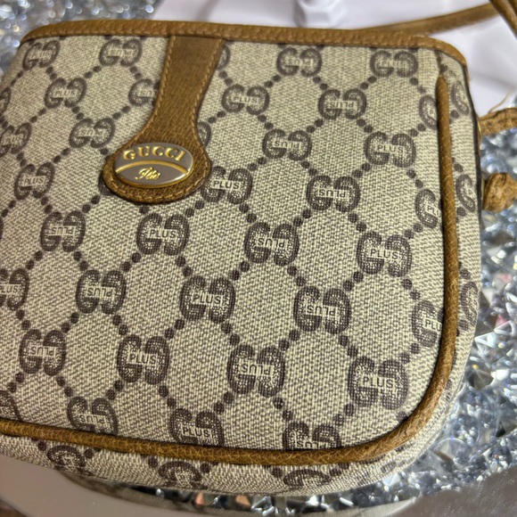 Gucci vintage 1980s "Plus" shoulder bag EUC - Picture 11 of 14